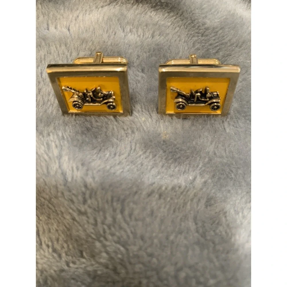 Vintage SWANK Antique‎ Car Gold Square Yellow Enamel Cufflinks Signed